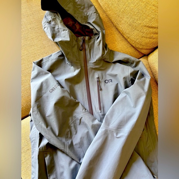 Worn Once! Outdoor Research Women’s Aspire II Gortex Raincoat Jacket Nimbus S - Picture 4 of 8